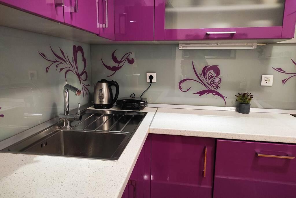 Spacious Apartment Near City Center And The Beach Σπλιτ Εξωτερικό φωτογραφία