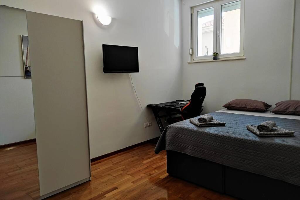 Spacious Apartment Near City Center And The Beach Σπλιτ Εξωτερικό φωτογραφία
